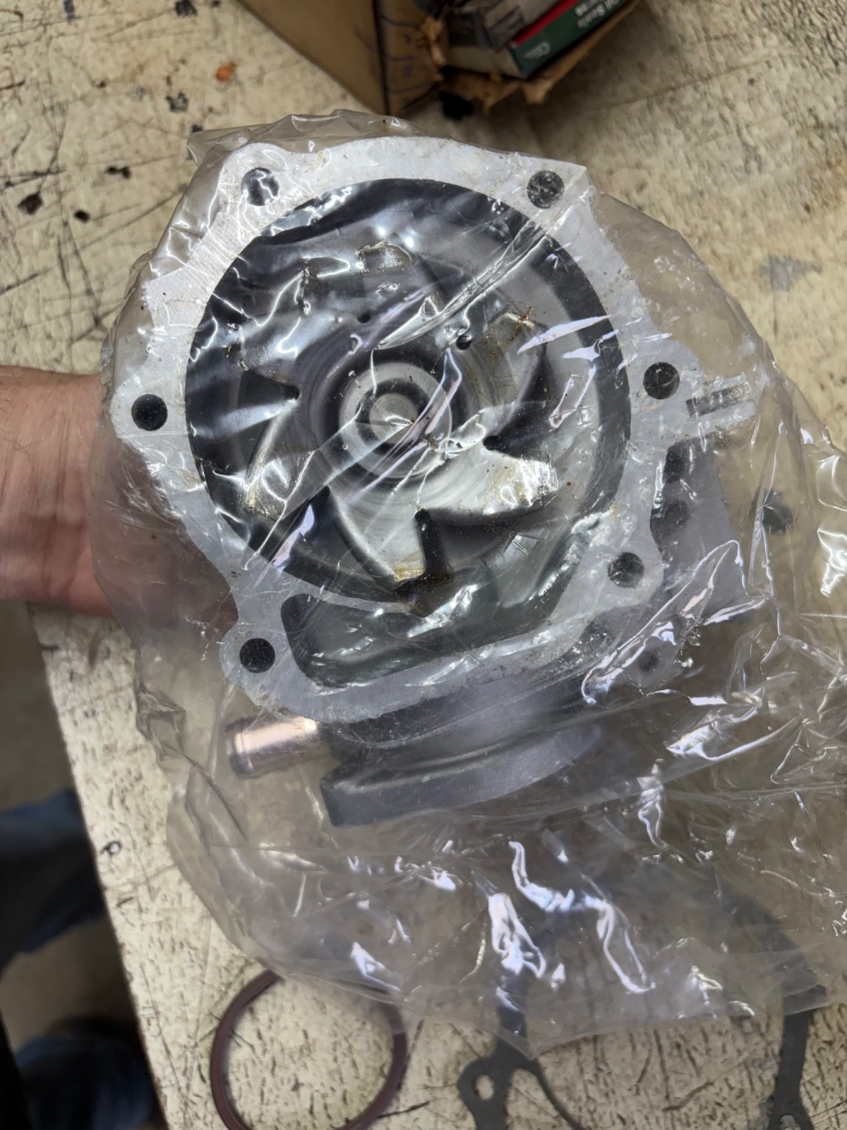GMB AW9223 160-1120 WATER PUMP MADE IN JAPAN JUST LIKE OEM. NOT FROM CHINA