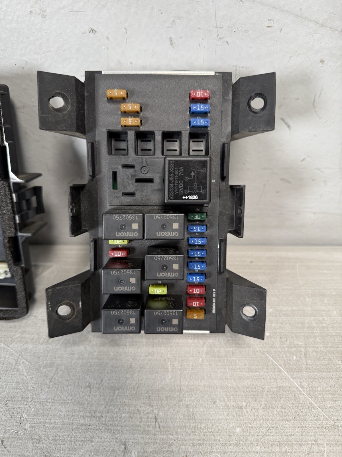 2019 Peterbilt 579 Paccar Fuse Box Sleeper PDC P27-1135-0110 *1988*