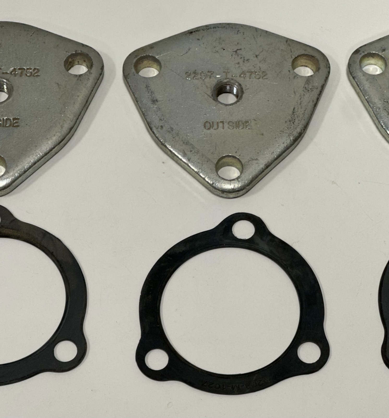 Lot Of 4, 2297-T-4752 Meritor Steering King Pin Set Cap w gaskets
