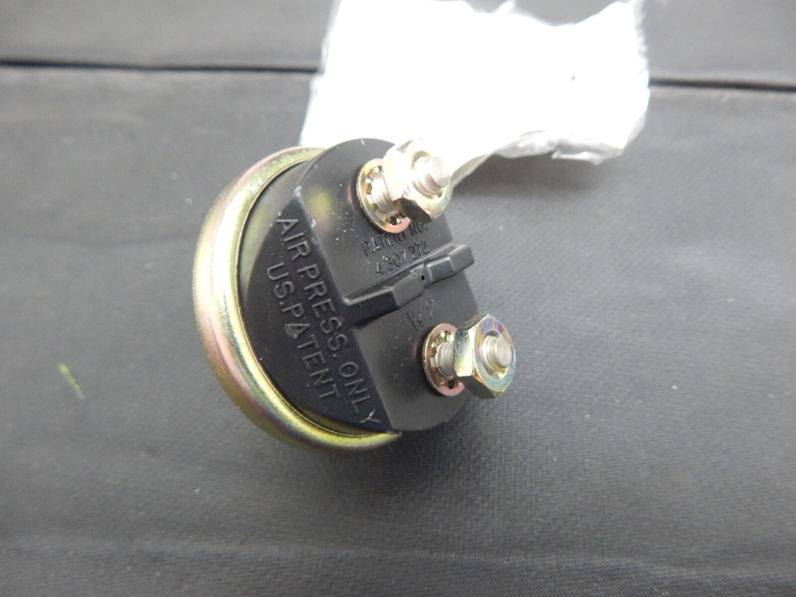BERG MERITOR WABCO N15707B PRESSURE SWITCH 175 PSI RBE13250, 5930-00-018-5922