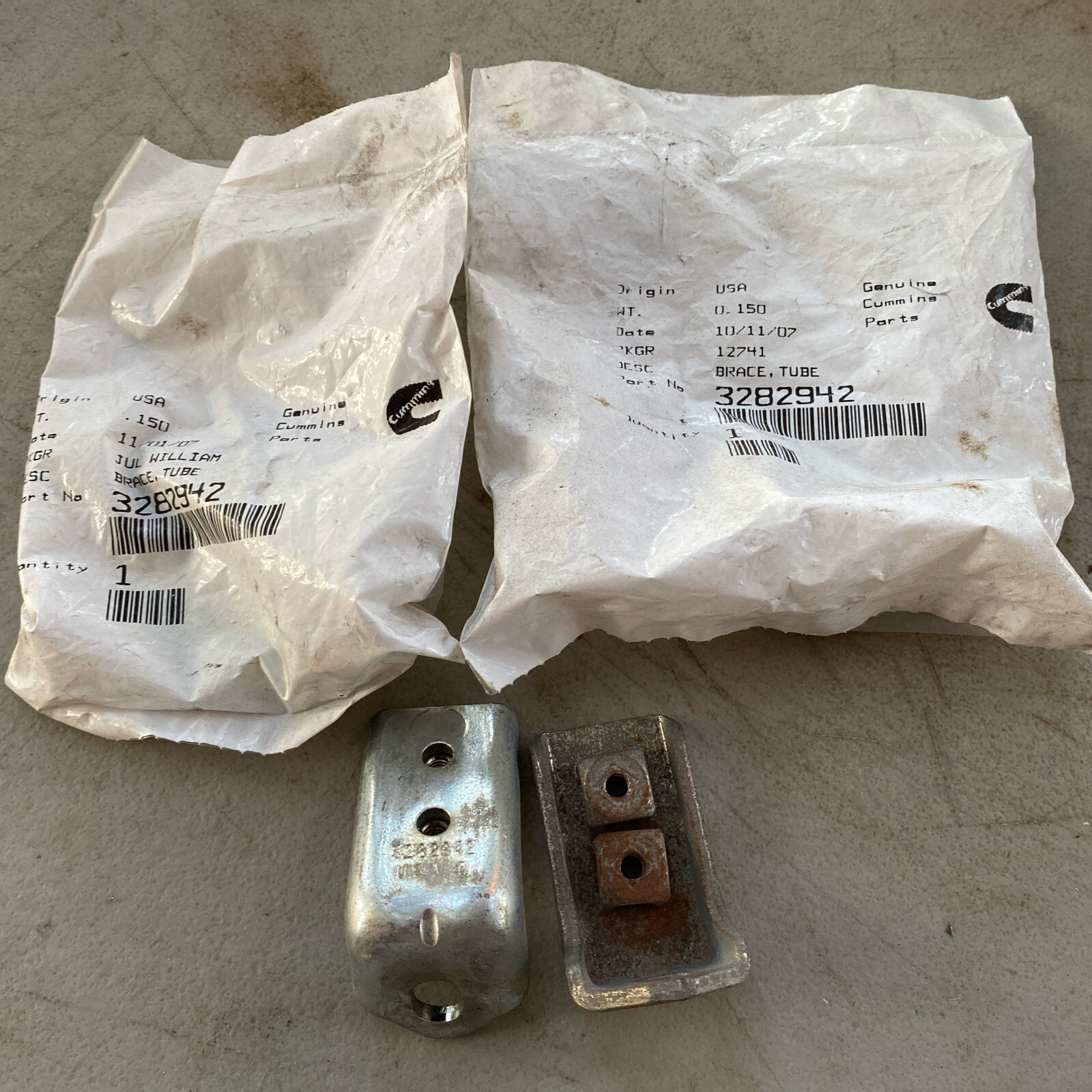 NOS Genuine Cummins 3282942 Brace, Fuel Line Bracket
