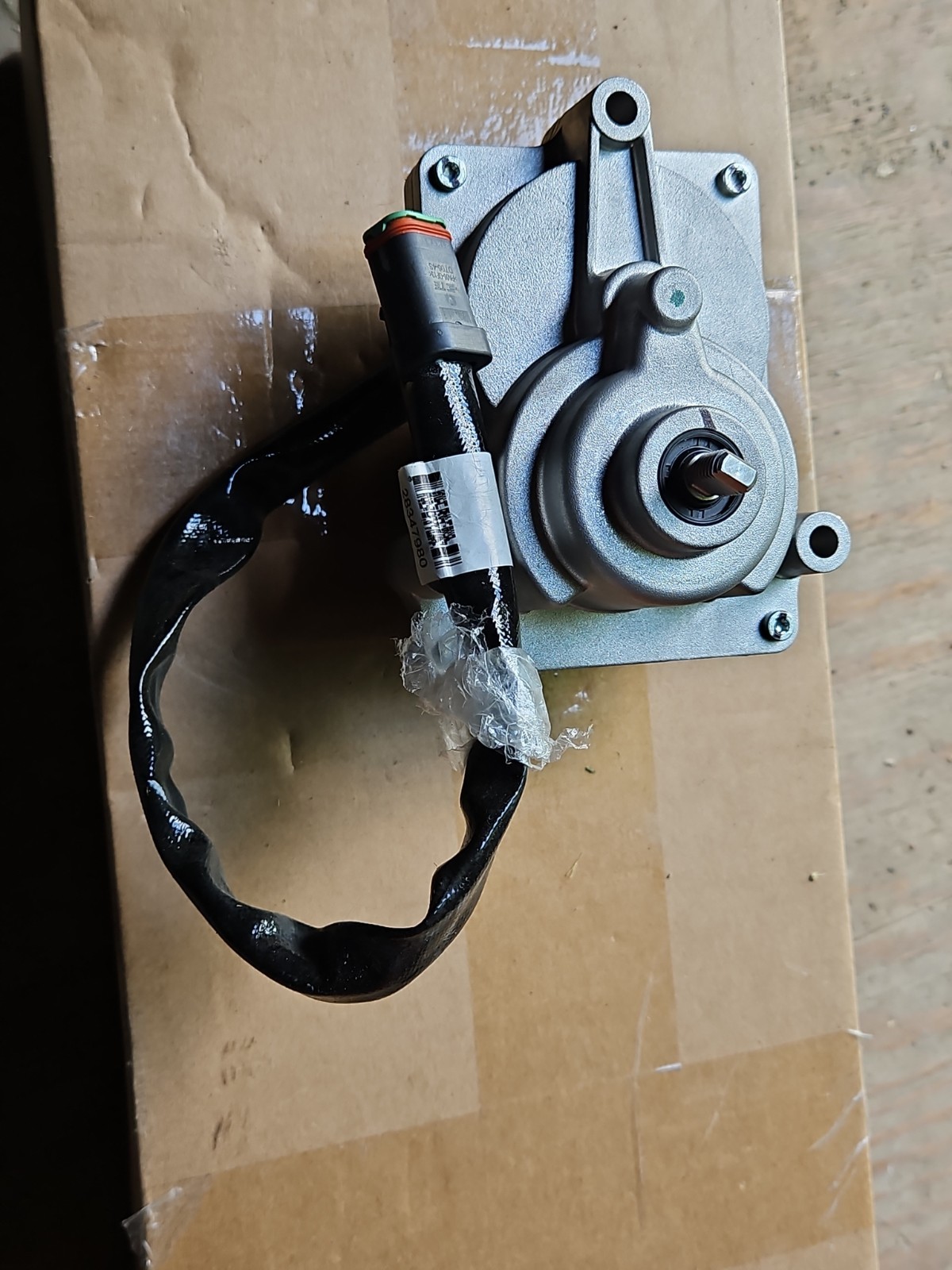 SCANIA EGR ACTUATOR, 2567379(BRAND NEW)2146130, 2146130*, 2567379, 2567379*,