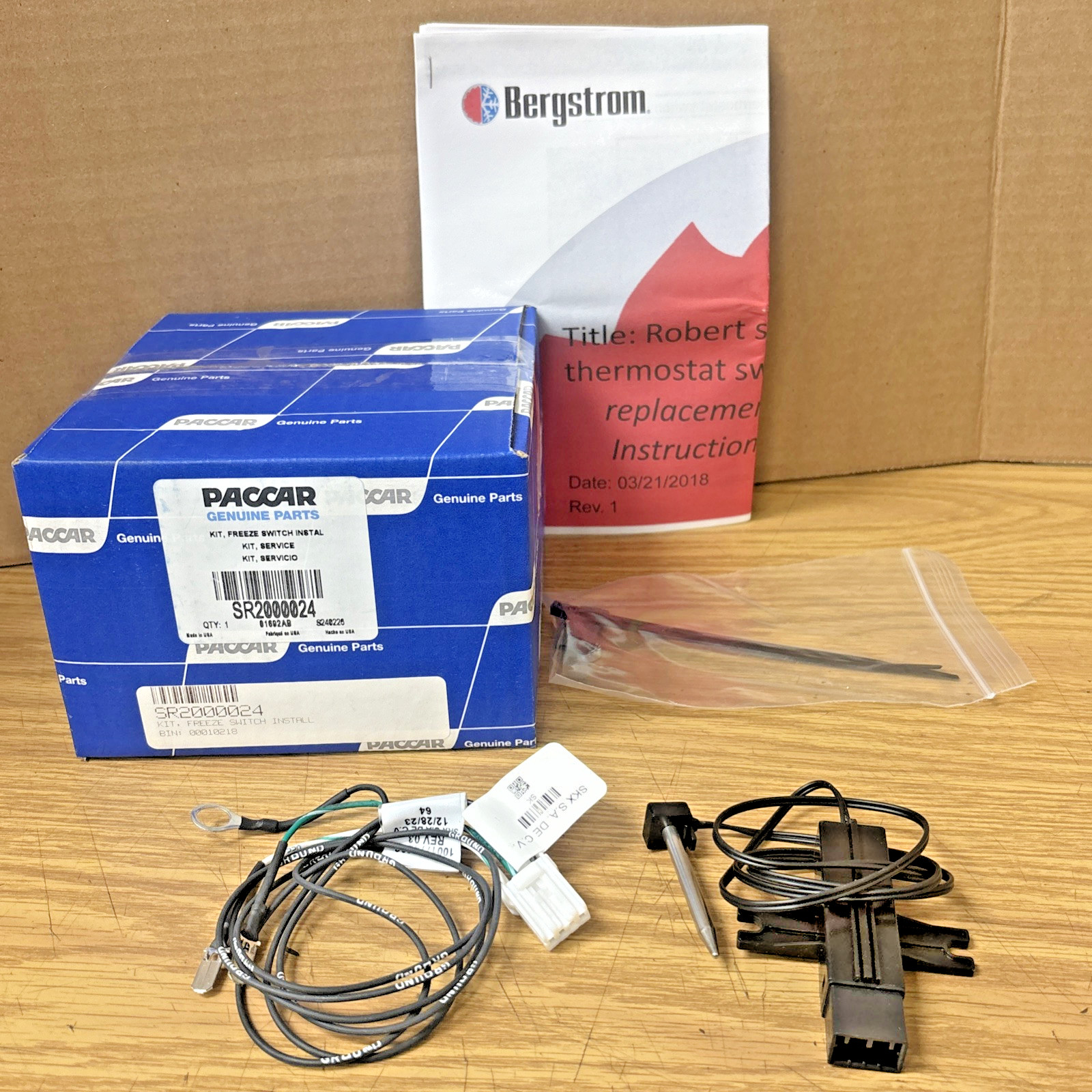 ~ NEW GENUINE PACCAR PART ~ OEM ~ FREEZE SWITCH INSTALLATION KIT ~ SR2000024