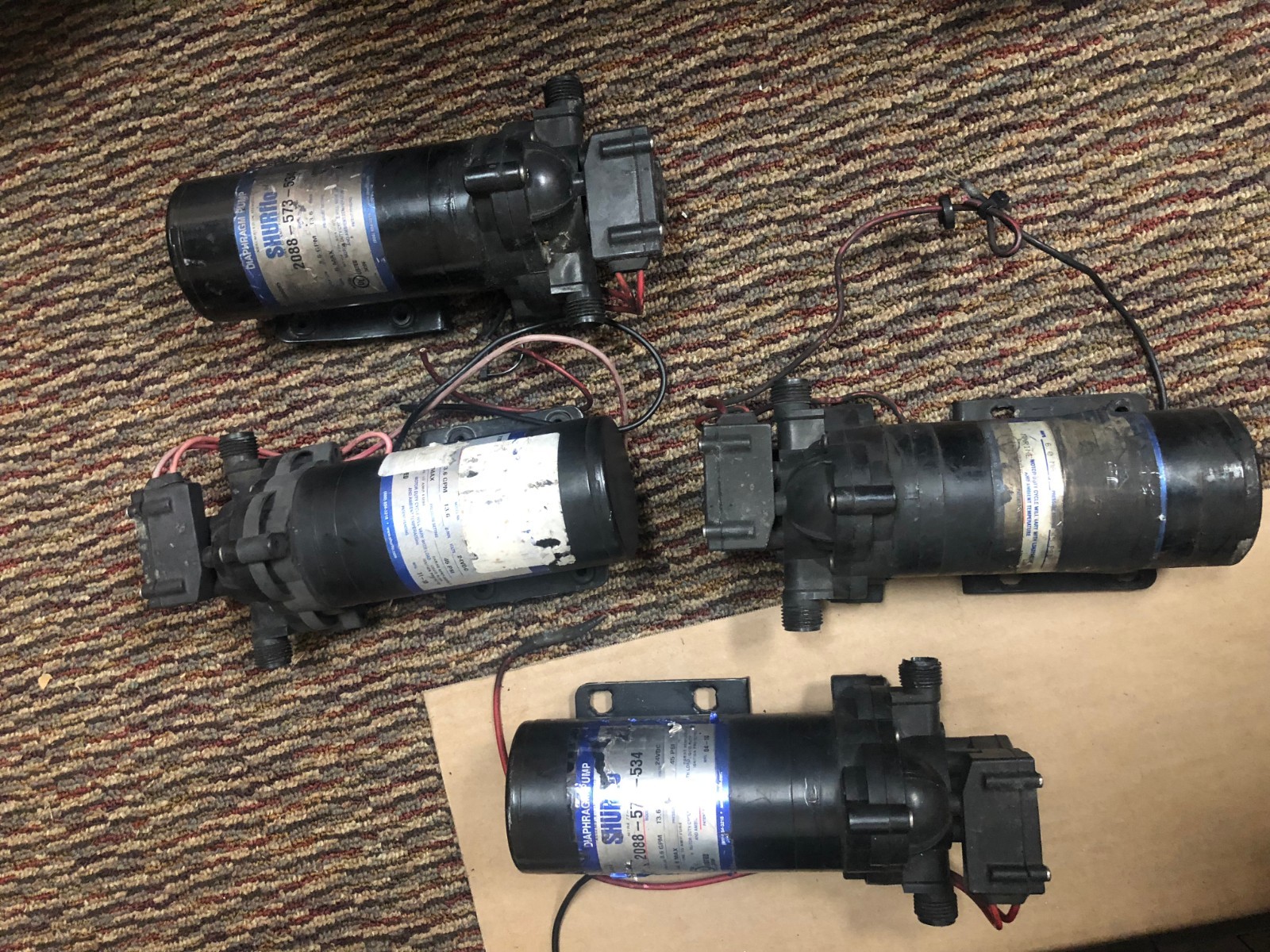 LOT OF 4 SHURFLO 2088-573-534 PREMIUM SURFACE DIAPHRAGM 24VDC PUMPS, AS IS/PARTS