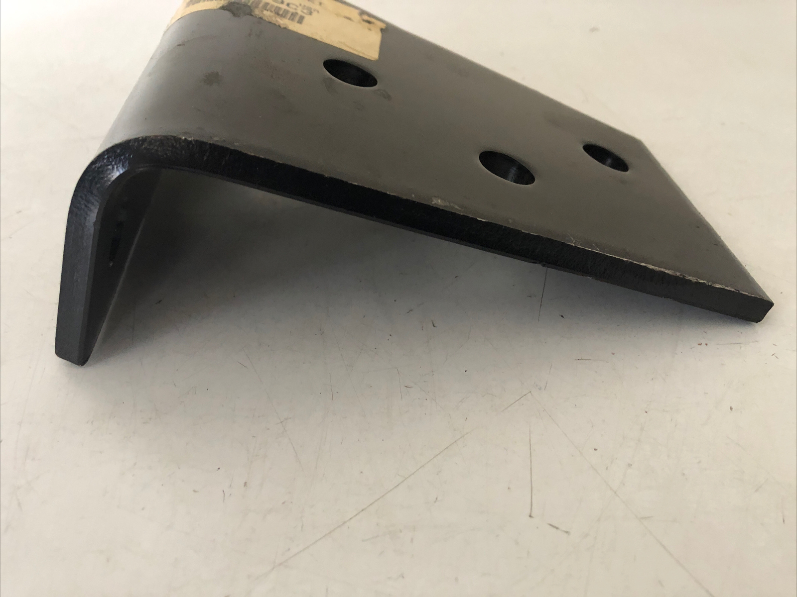 GENUINE INTERNATIONAL RIGHT FRONT LEFT REAR BRACKET OEM NEW 556939C3 NOS