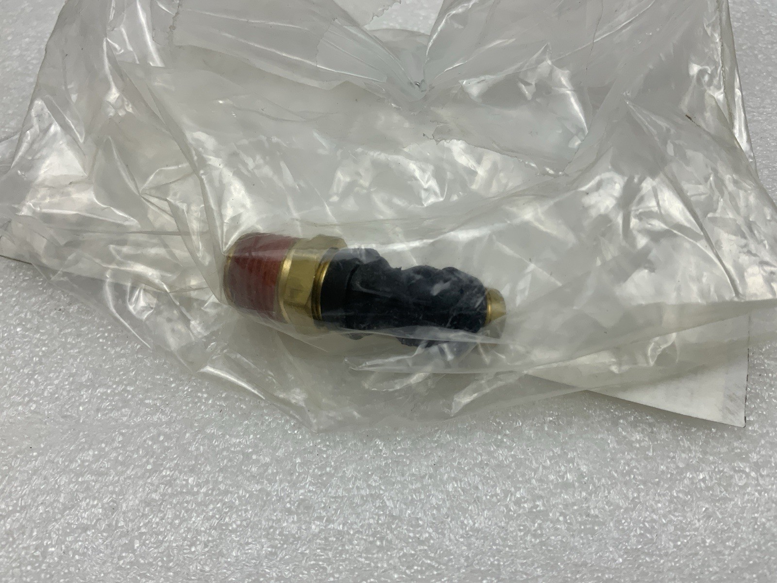 FREIGHTLINER OEM : 45-Degree Elbow PTC Fitting, .25 MPT- .25 P/N: 23-14395-000