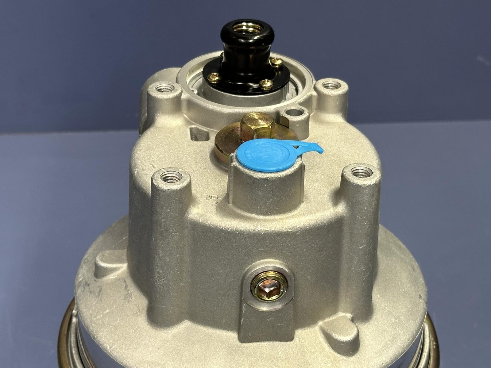 Armada – Bendix 109477X Remanufactured AD-IP Air Dryer ML109477X