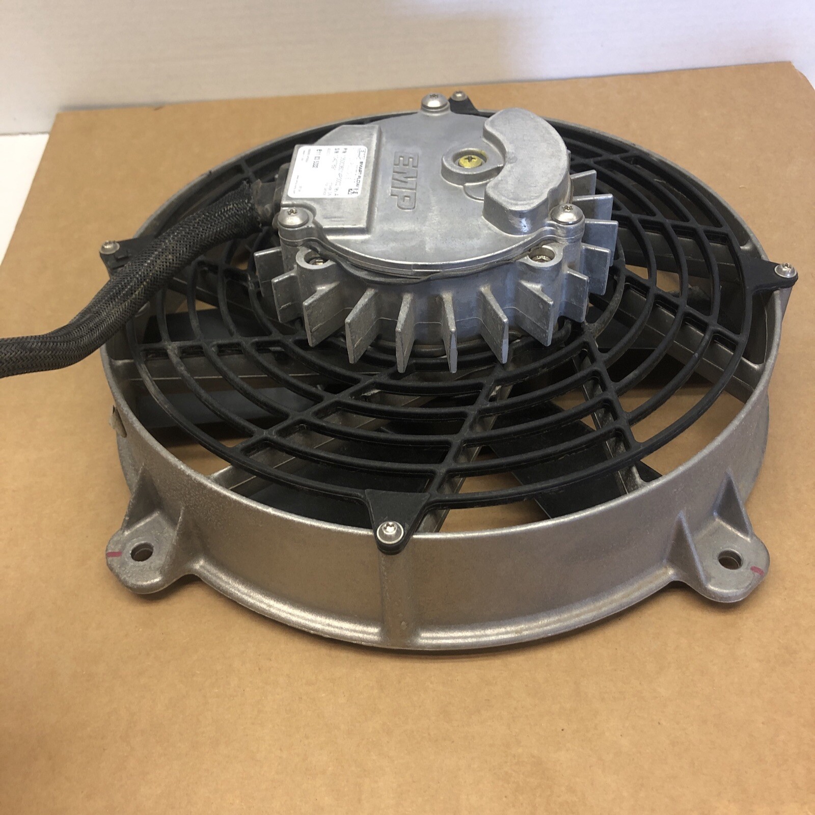 EMP 11 INCH FAN 12V “SMART FLOW” FIL11-12V-PULL-G-L E Pulled from EV prototype *