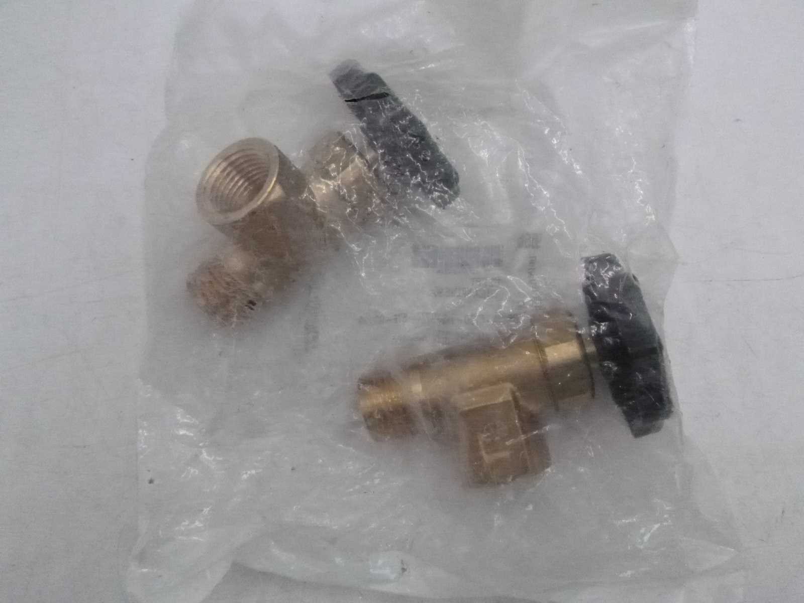 2 Pack Imperial Supplies 1/2 NPT Truck Valve 90°