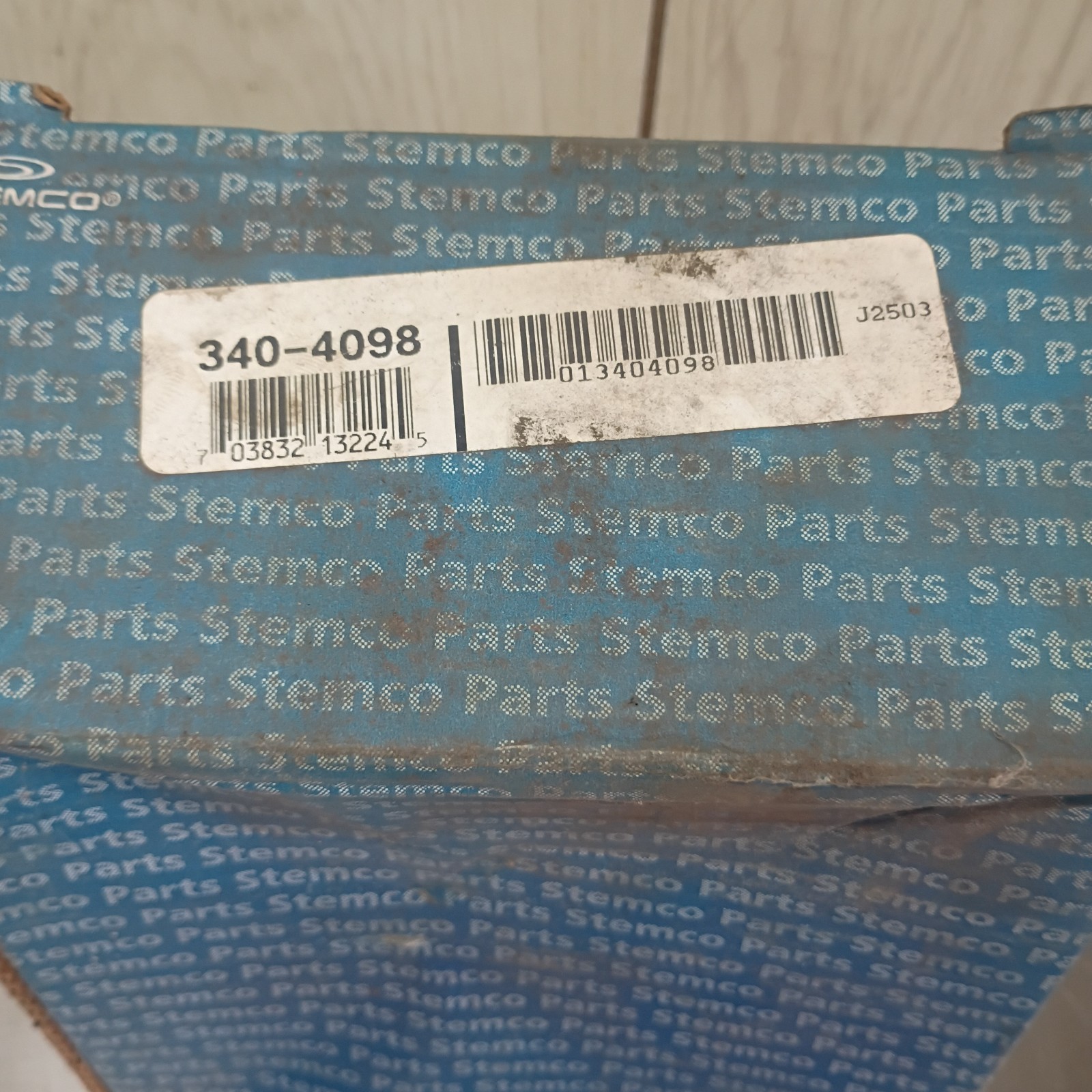 Stemco 4098, 340-4098 Aluminum 5-1/2” 6-Bolt Wheel Hub Cap
