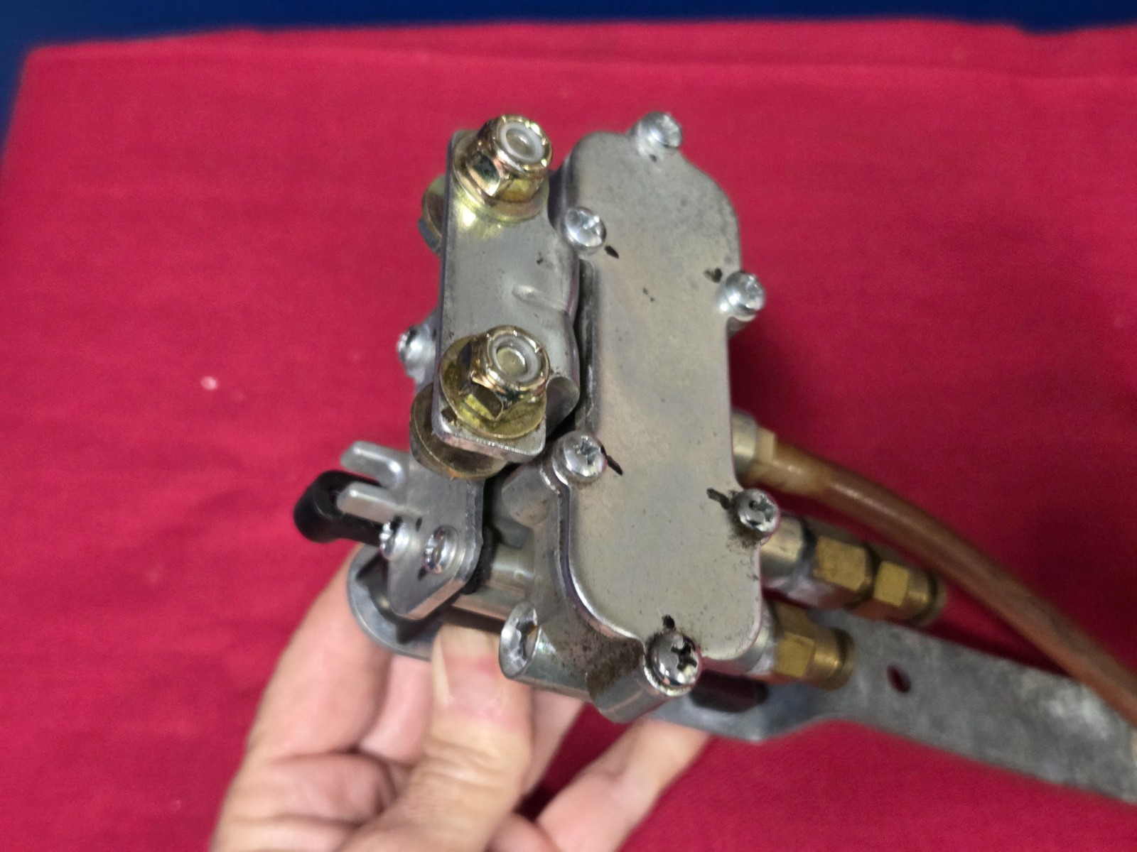 WORLD AMERICA: WA90054007 HEIGHT CONTROL VALVE