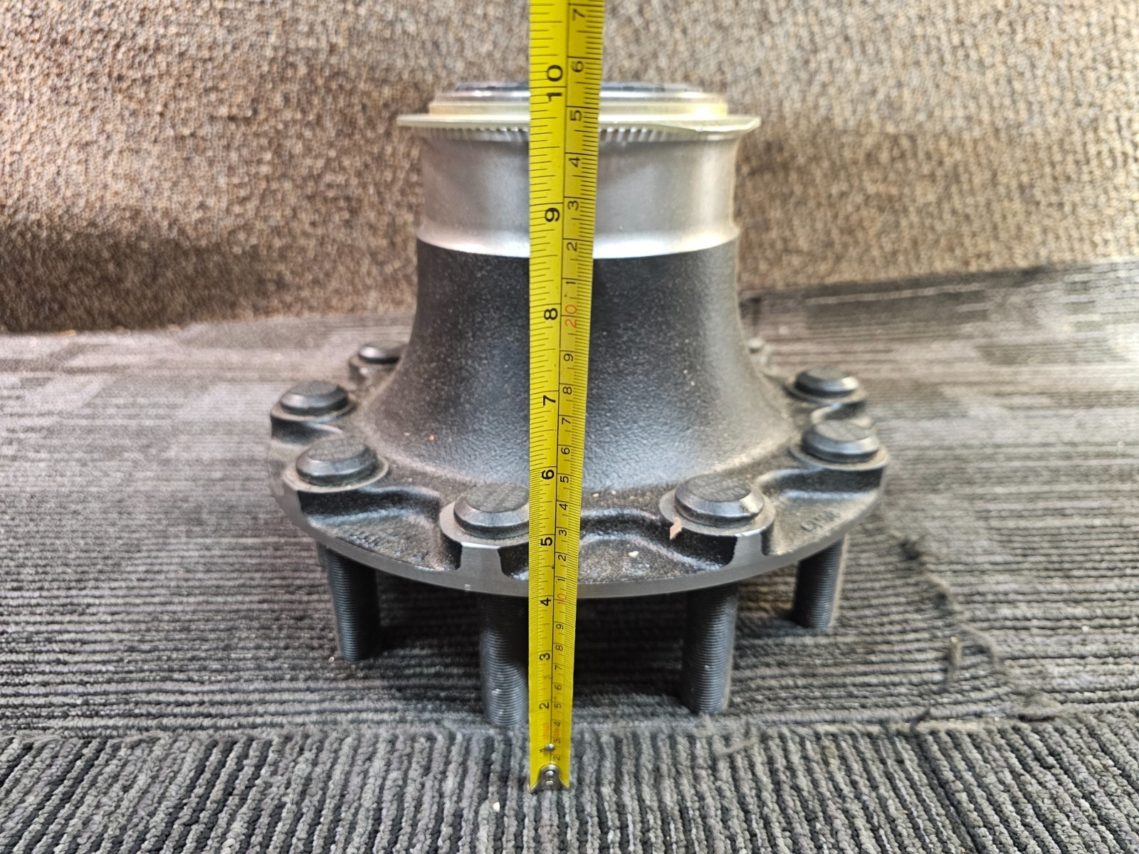 ConMet 10033018 10-Lug Front Steer Wheel Axle Hub w/ 3.46″ Studs, Cast Iron