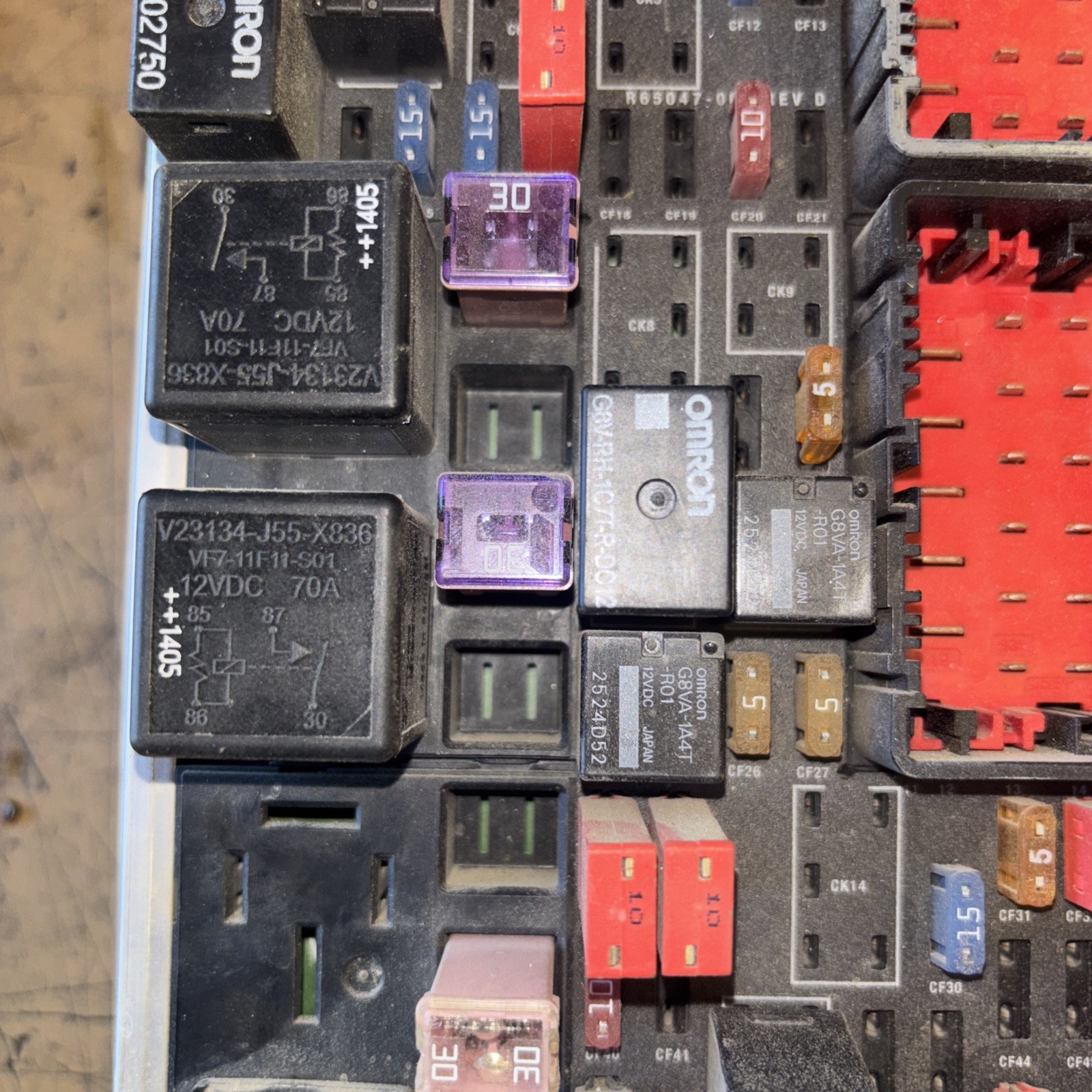 KENWORTH Paccar FUSE-ASSEMBLY CAB PDC NGP P27-1147-0200