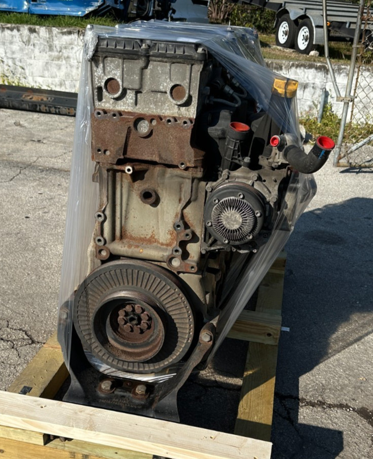 Freightliner Cascadia 126 DD15 Engine 14.8L 505HP 2020 OEM