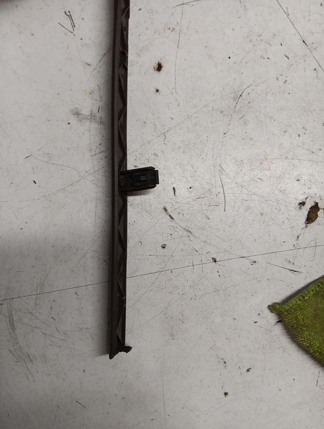 Volvo OEM Exterior Trim Panel 21488783 Item #3238