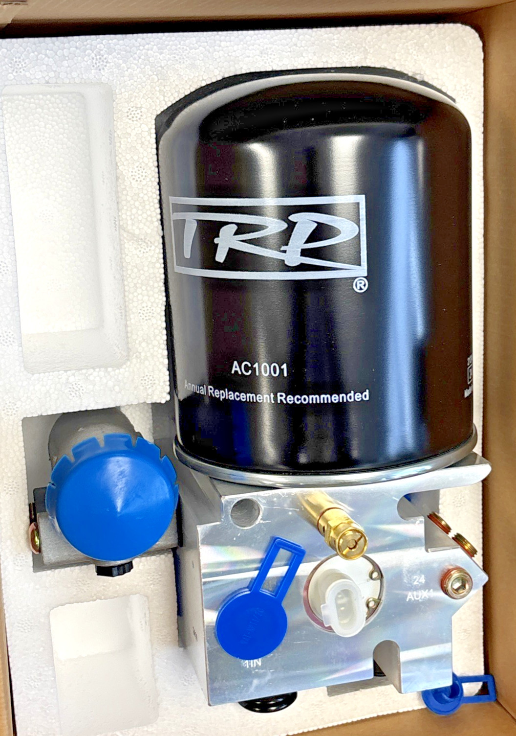 ~NEW GENUINE PACCAR OEM AIR DRYER ASSEMBLY w/ DRAIN & CHECK VALVES ~ AD4001