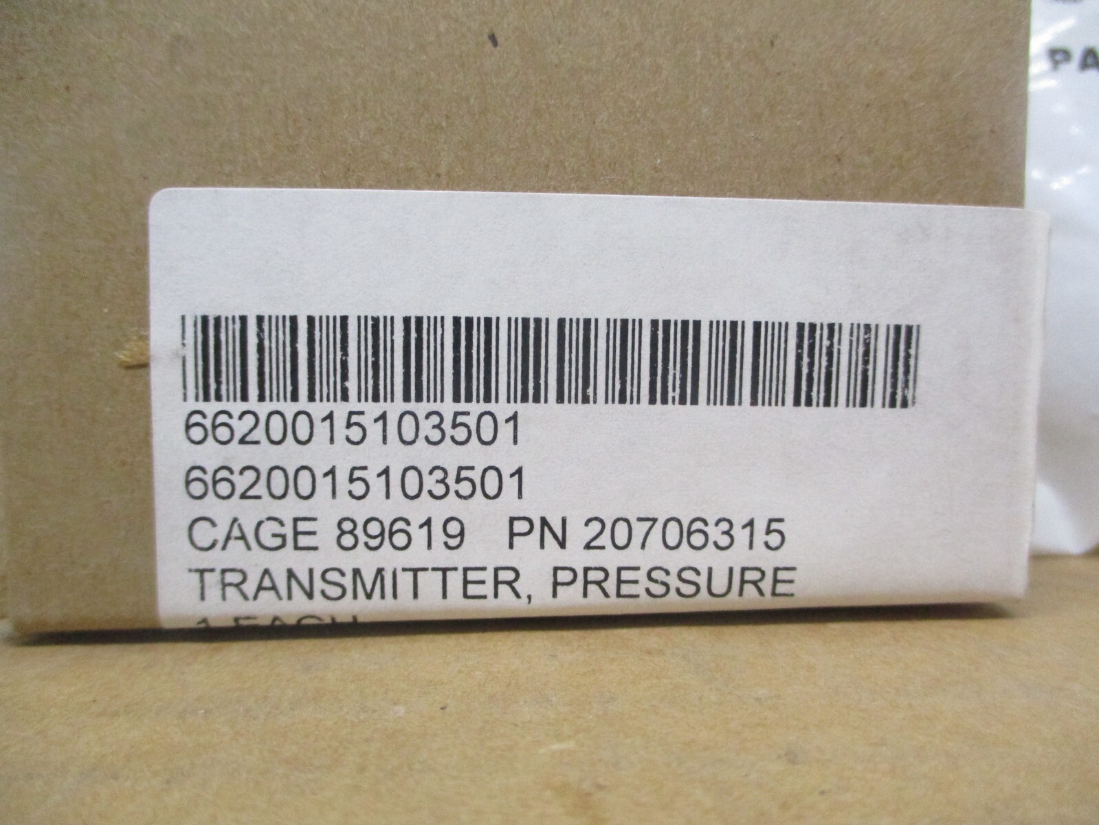 Volvo Mack New OEM Oil Pressure Sensor 20706315