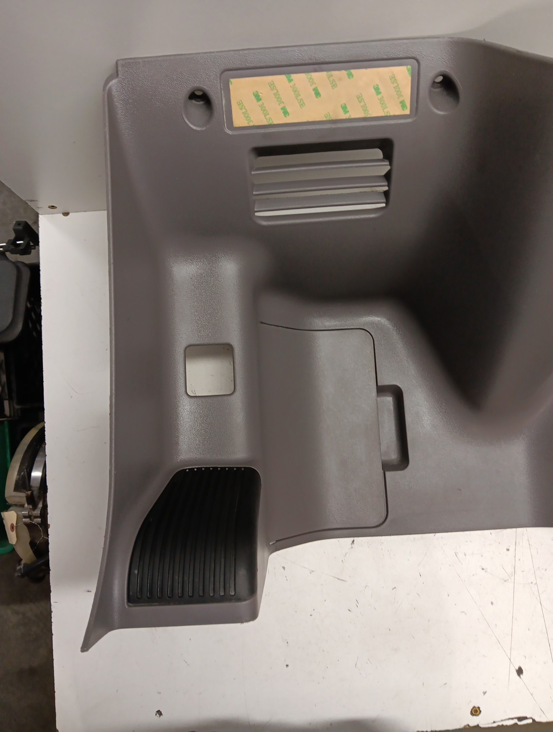 Peterbilt Left Hand Foot Panel W/ Tilt Strg Opening S60-6088-0281 Item #3104