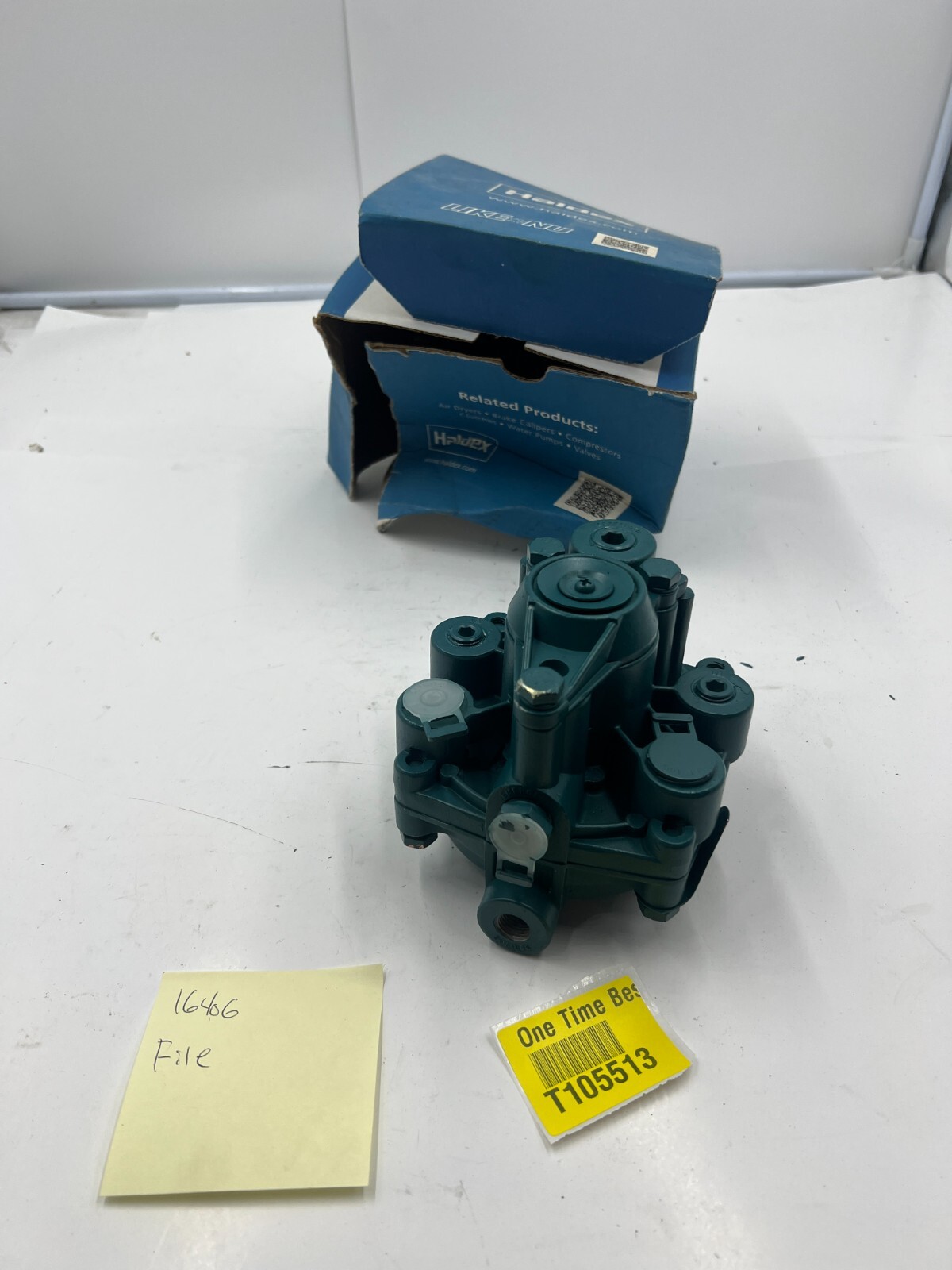 Haldex 281865X Emergency Relay Valve Supply 1 @ 3/8″ , 1 @ 3/4″ Heavy Duty