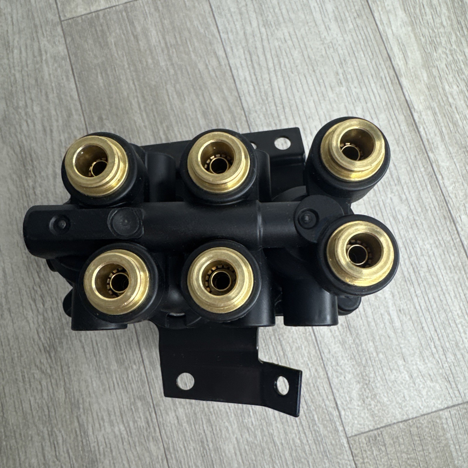 NEW MV3 Module Dash Valve fit Volvo Haldex Midland Style KN20619, RKN20619