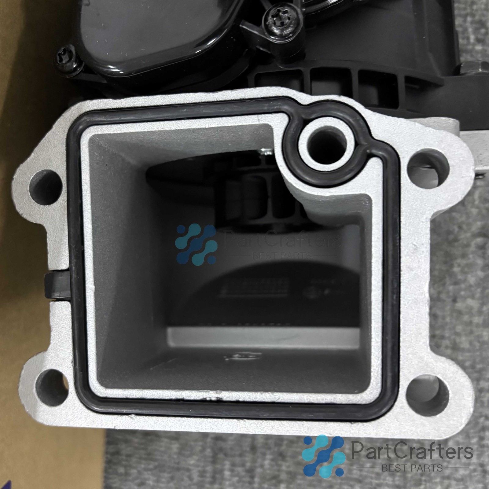 New Oil Crankcase Ventilation Separator Fits For 21122541 20499419 Volvo D13 MP8