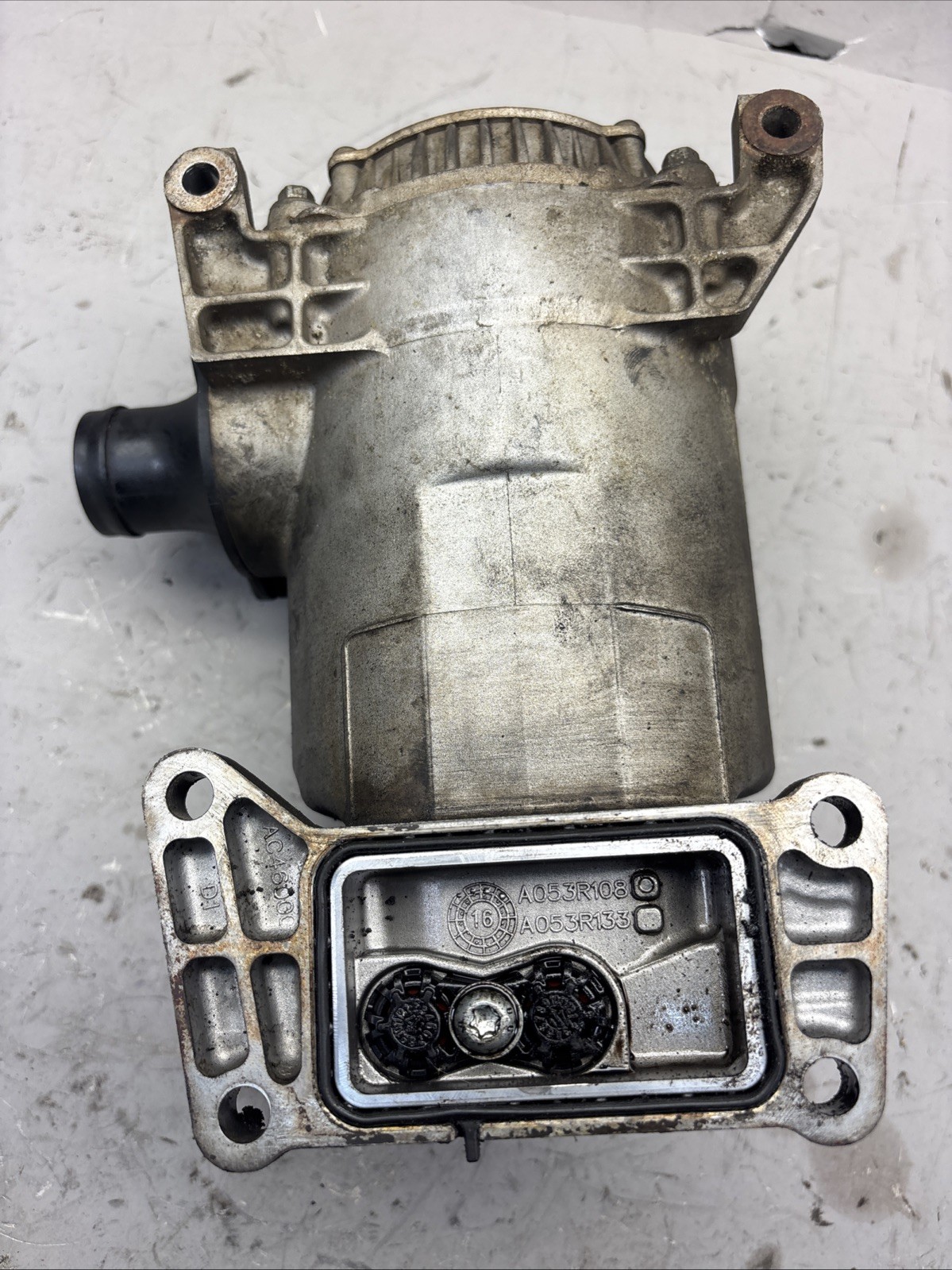 PACCAR 12V CRANKCASE BREATHER VENTILATION MODULE OEM A053R108