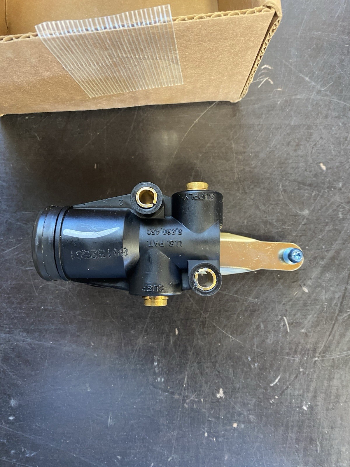 VOLVO 23270961 Cab Suspension Level Valve GENUINE OEM NEW
