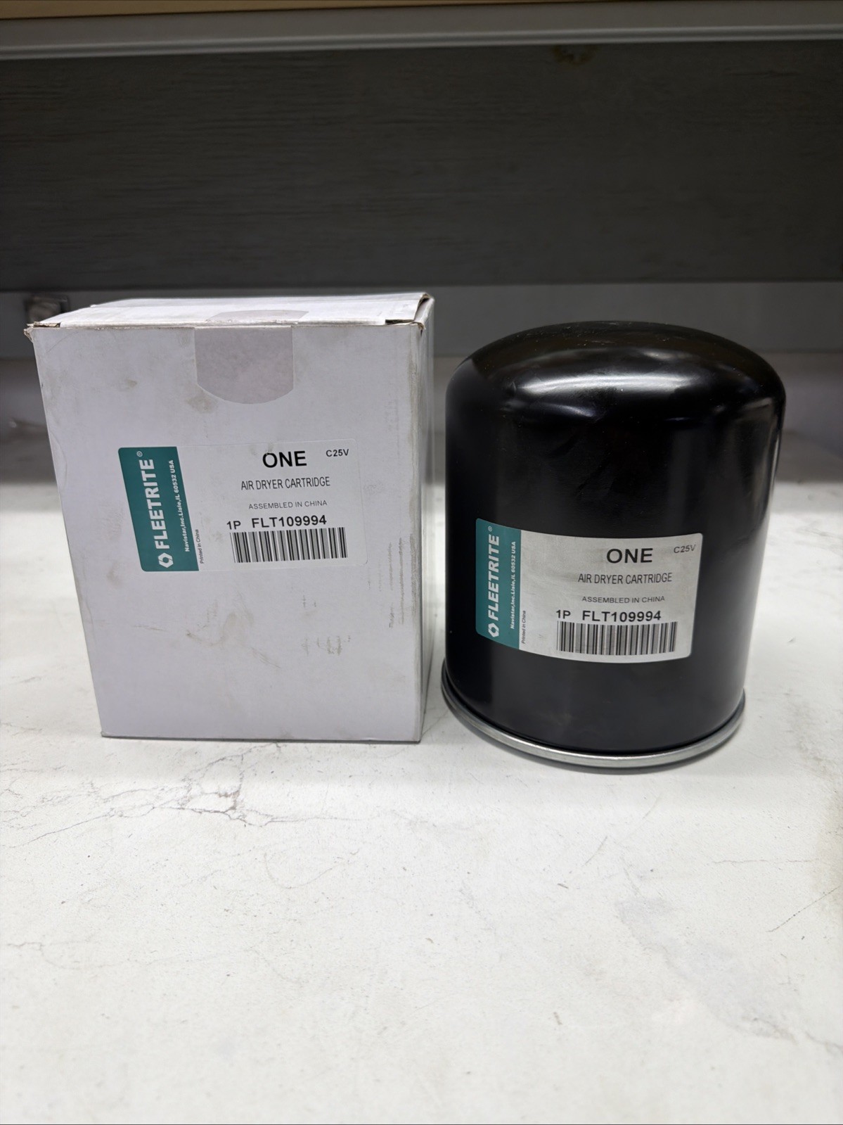 New Genuine Fleetrite FLT109994 Air Dryer Cartridge