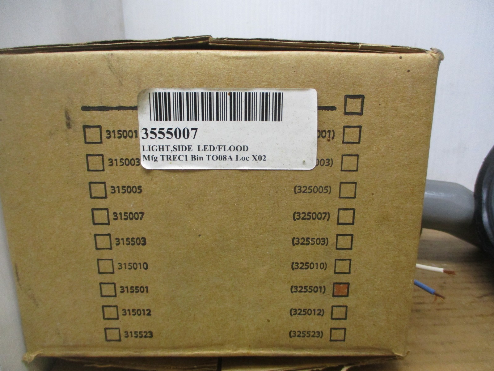 Betts LED Flood Lamp Asembly 325501