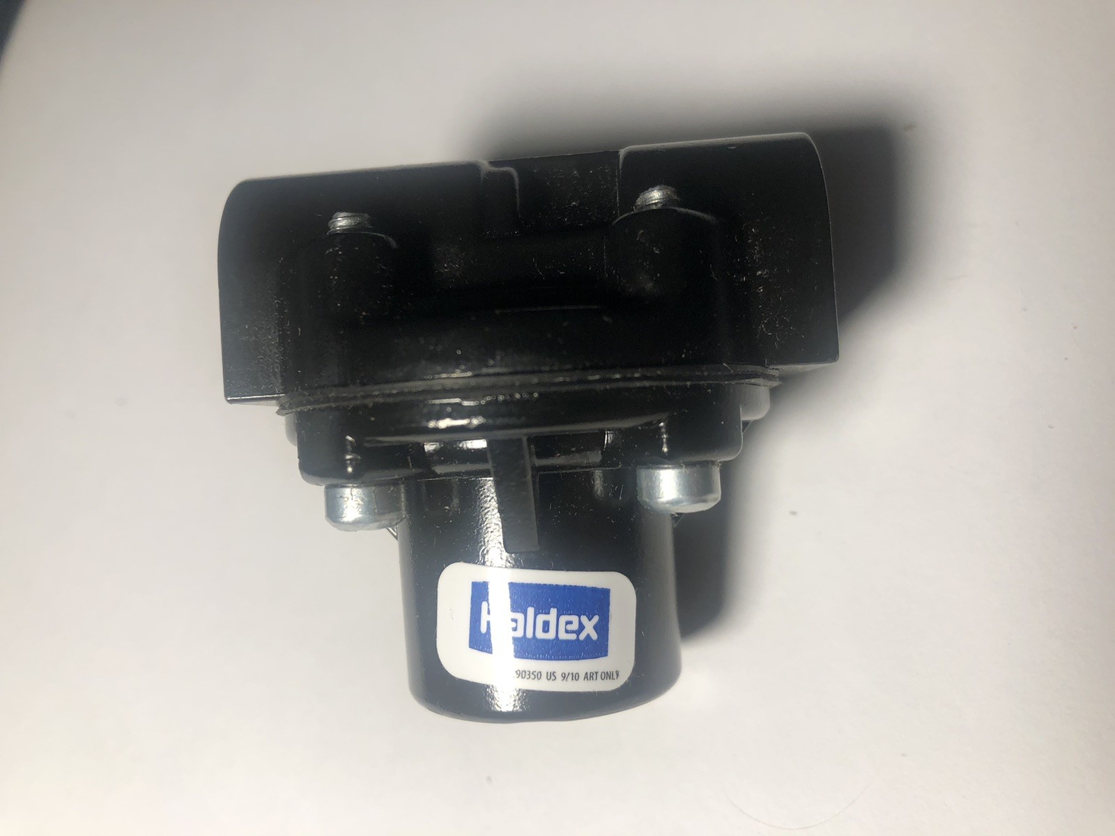OEM Haldex Pressure Protection Valve 90555396. New!! “SHIPS FREE”