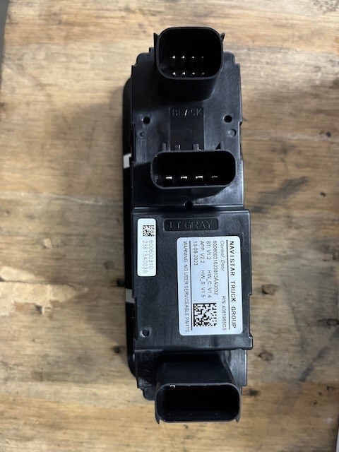 4061965C5 Genuine International Driver Door Control Unit OEM – New