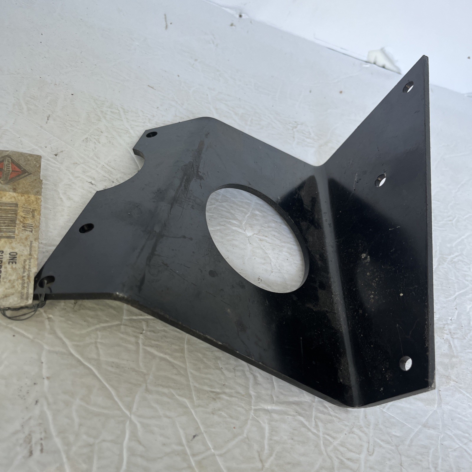 International Trucks part # 3504477C4 New Parking Brake Lever Bracket