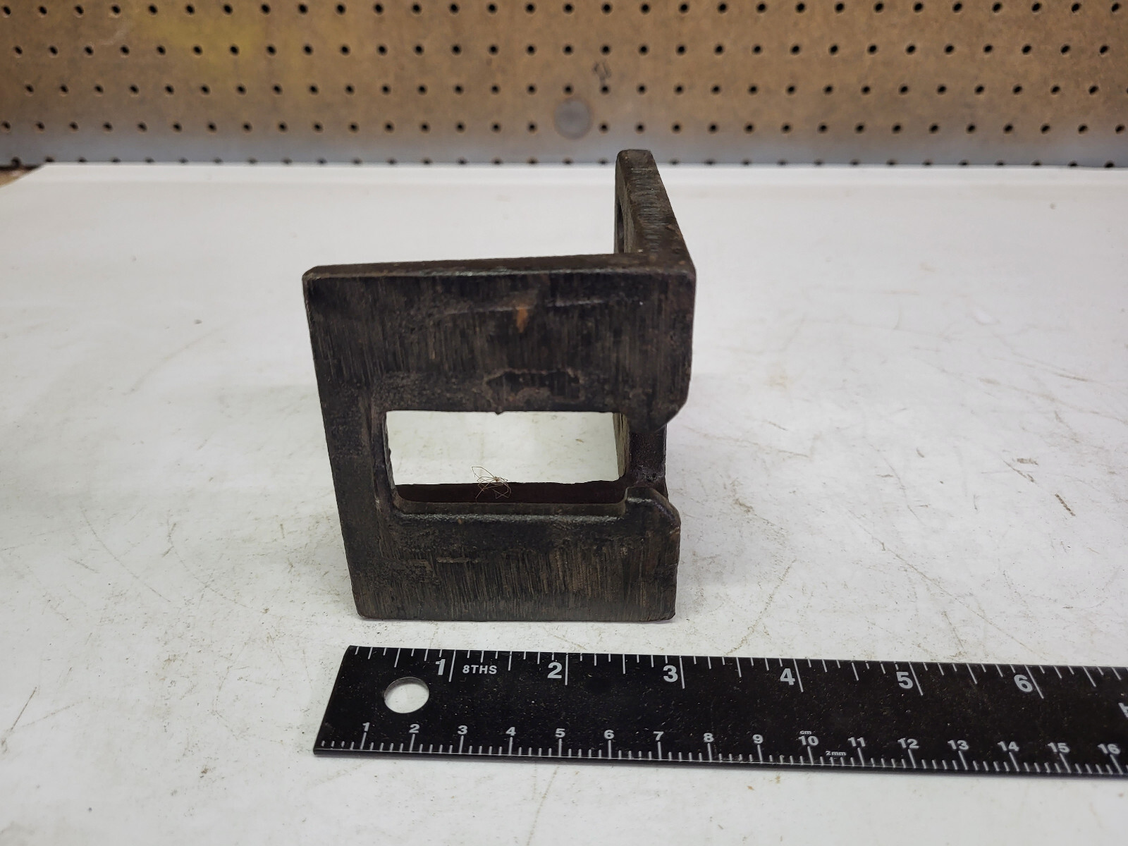 Axle Frame Mounted Stop Bracket Freightliner 16-12387-002 Ref.# 16-12387 002