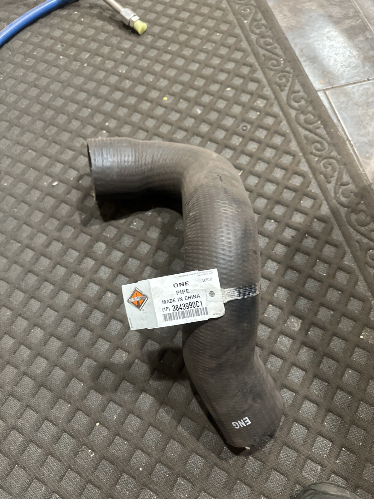 International 3843990C1 Pipe Air Flexible Cac Cold Side