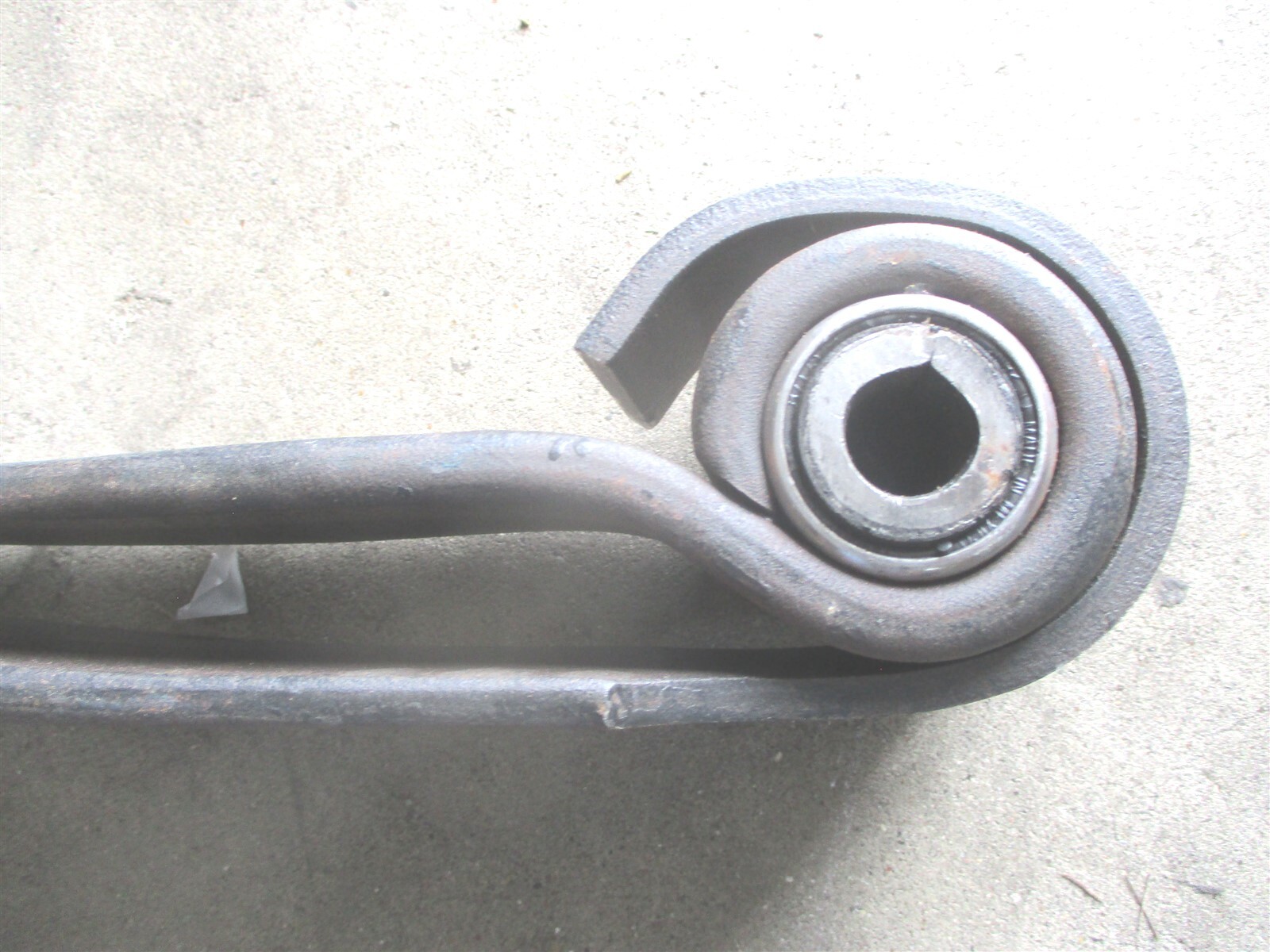 3533198C91 OEM INTERNATIONAL FRONT LEAF SPRING 12K TAPERED 7300 7400 7500 7600+