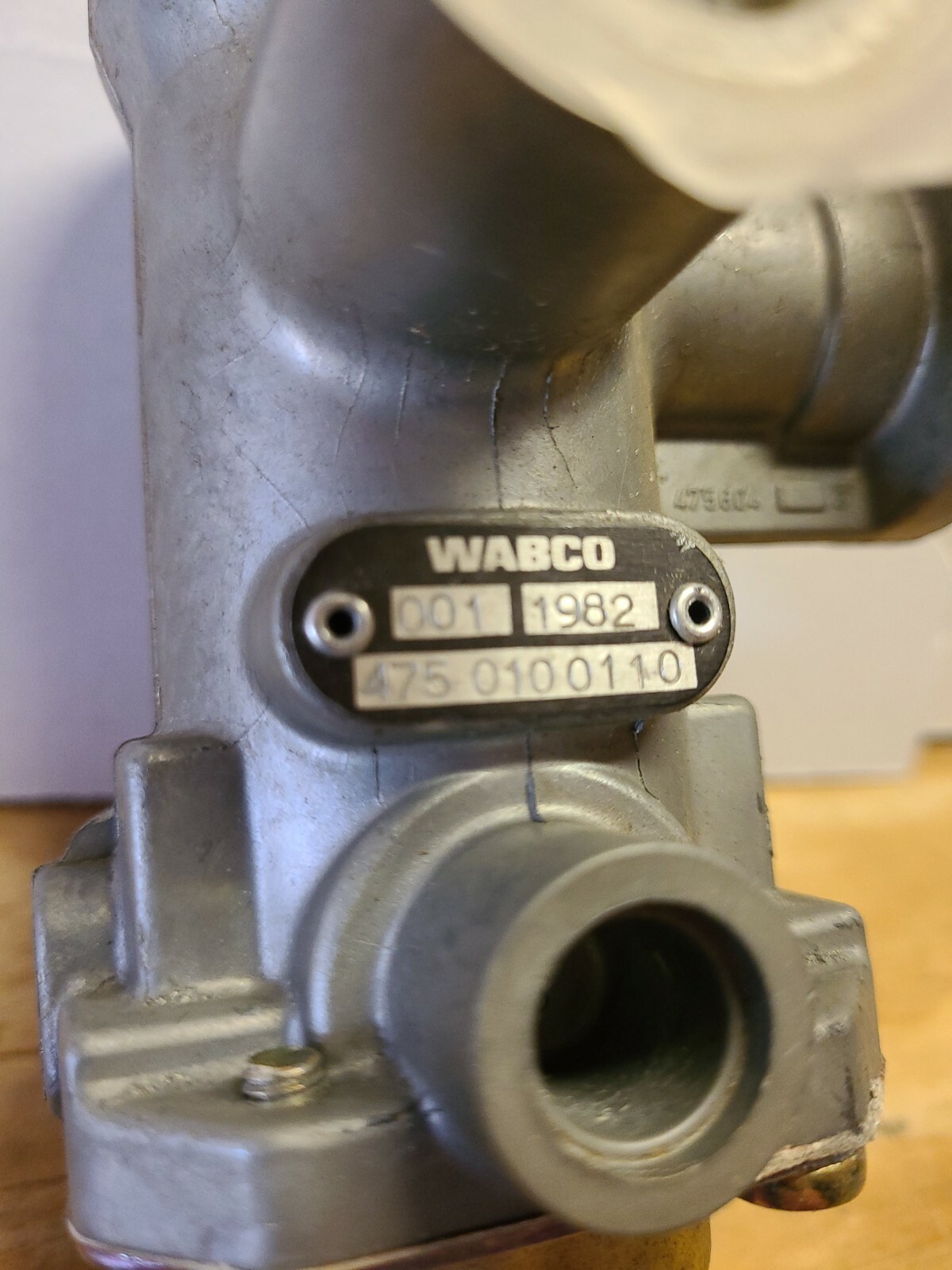 4750100110 ..Wabco Pressure Limiting Valve…NEW..NO FACTORY BOX..SEE PHOTOS