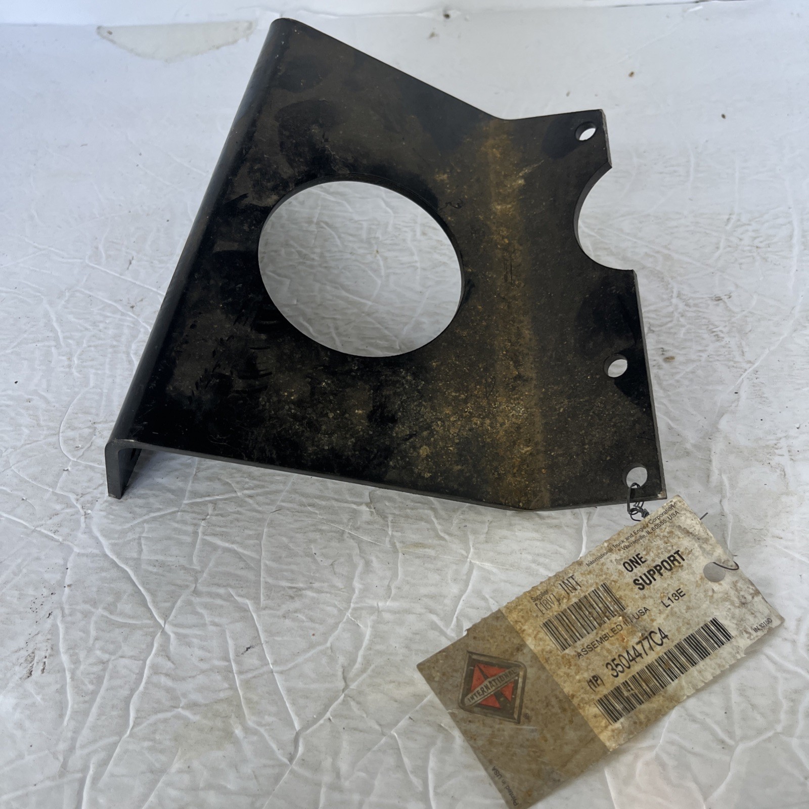 International Trucks part # 3504477C4 New Parking Brake Lever Bracket