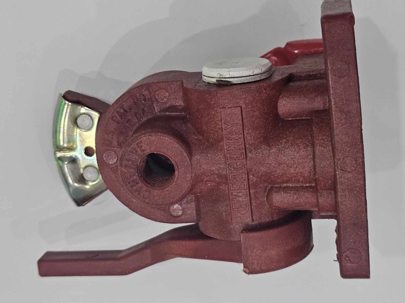 14083 CYNVALVE GLADHAND CAST IRON COMPOSITE NYLON SHUT OFF