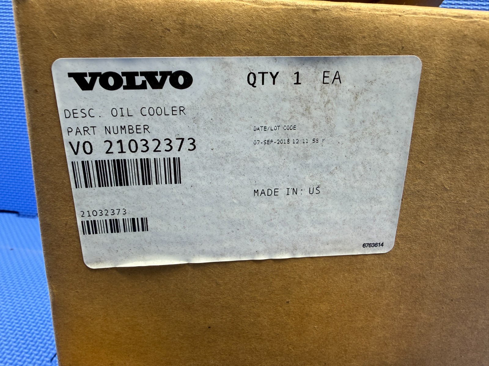 Genuine Volvo 21032373 Mack Truck Heavy Duty Engine Power Steering Oil Cooler