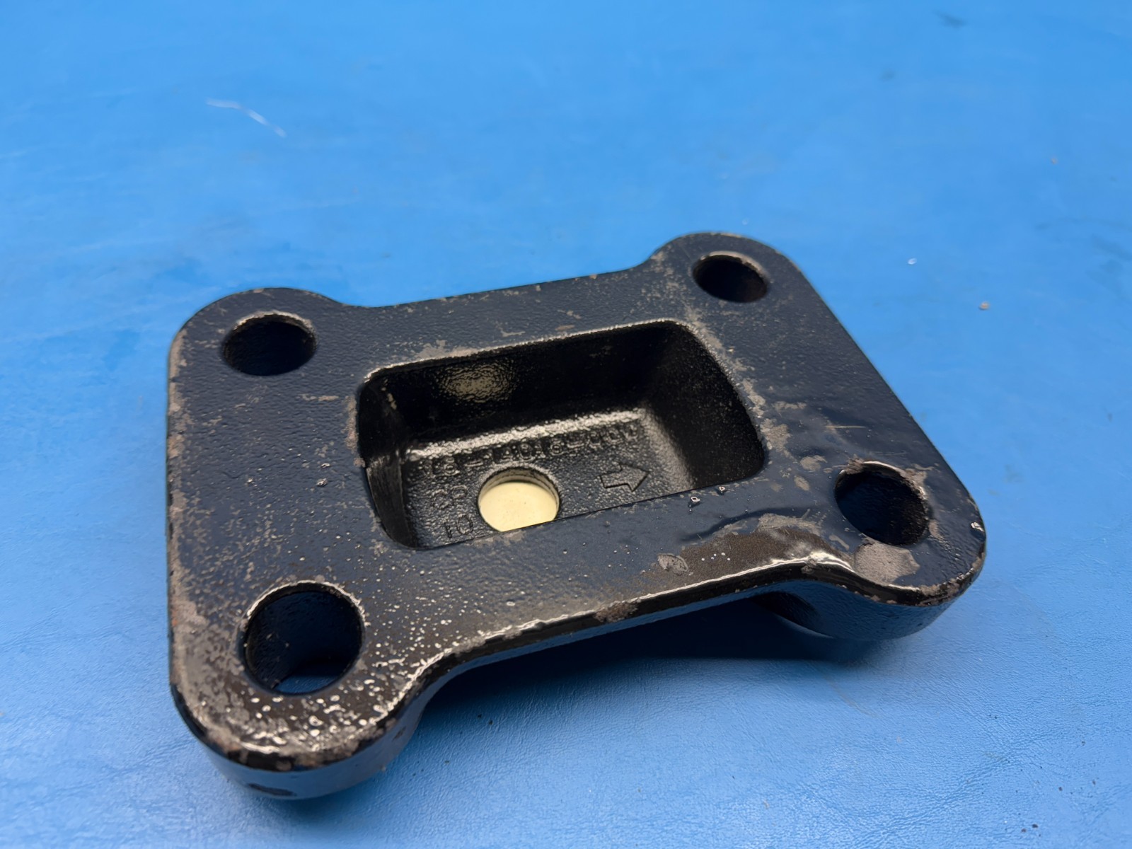 Freightliner 16-14016-000 Rear Suspension Air Liner U-Bolt Retainer