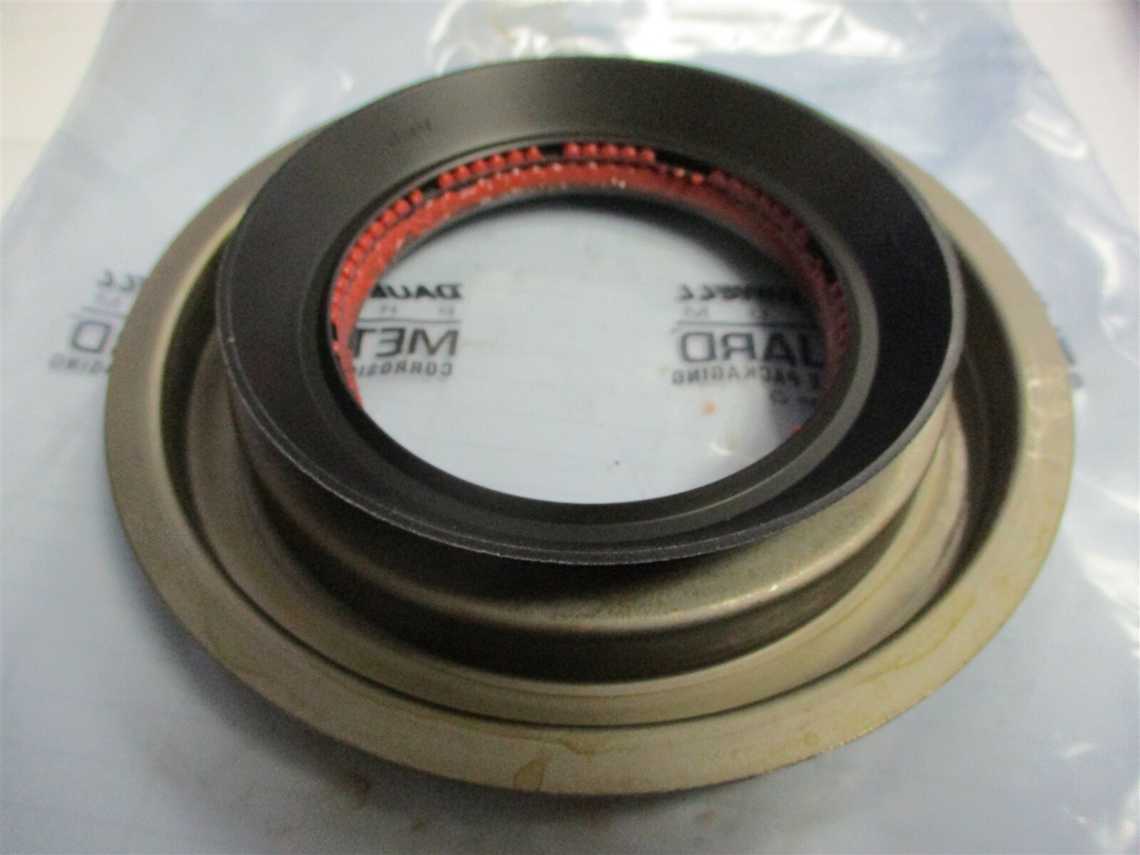 4C4Z-4676-CA OEM FORD MOTORCRAFT OIL PINION REAR DIFFERENTIAL SEAL EATON 0210724