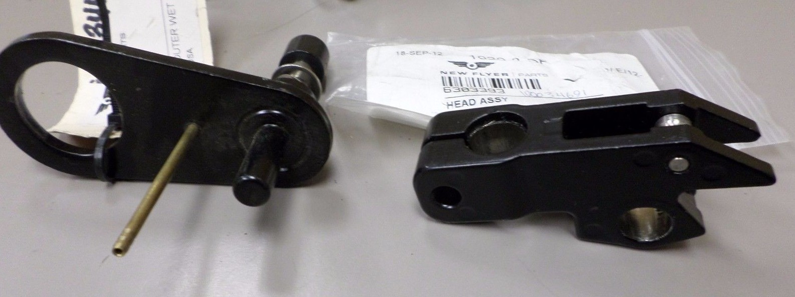 NEW FLYER WIPER PARTS LOT 6303393 Head Assembly 087208 Spacer