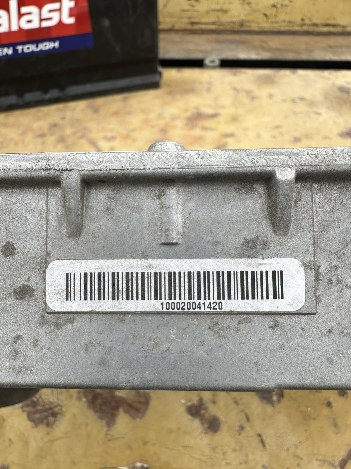 GENUINE: 2021/.A 002 446 09 35 / 002 Freightliner Cascadia ENGINE CONTROL MODULE