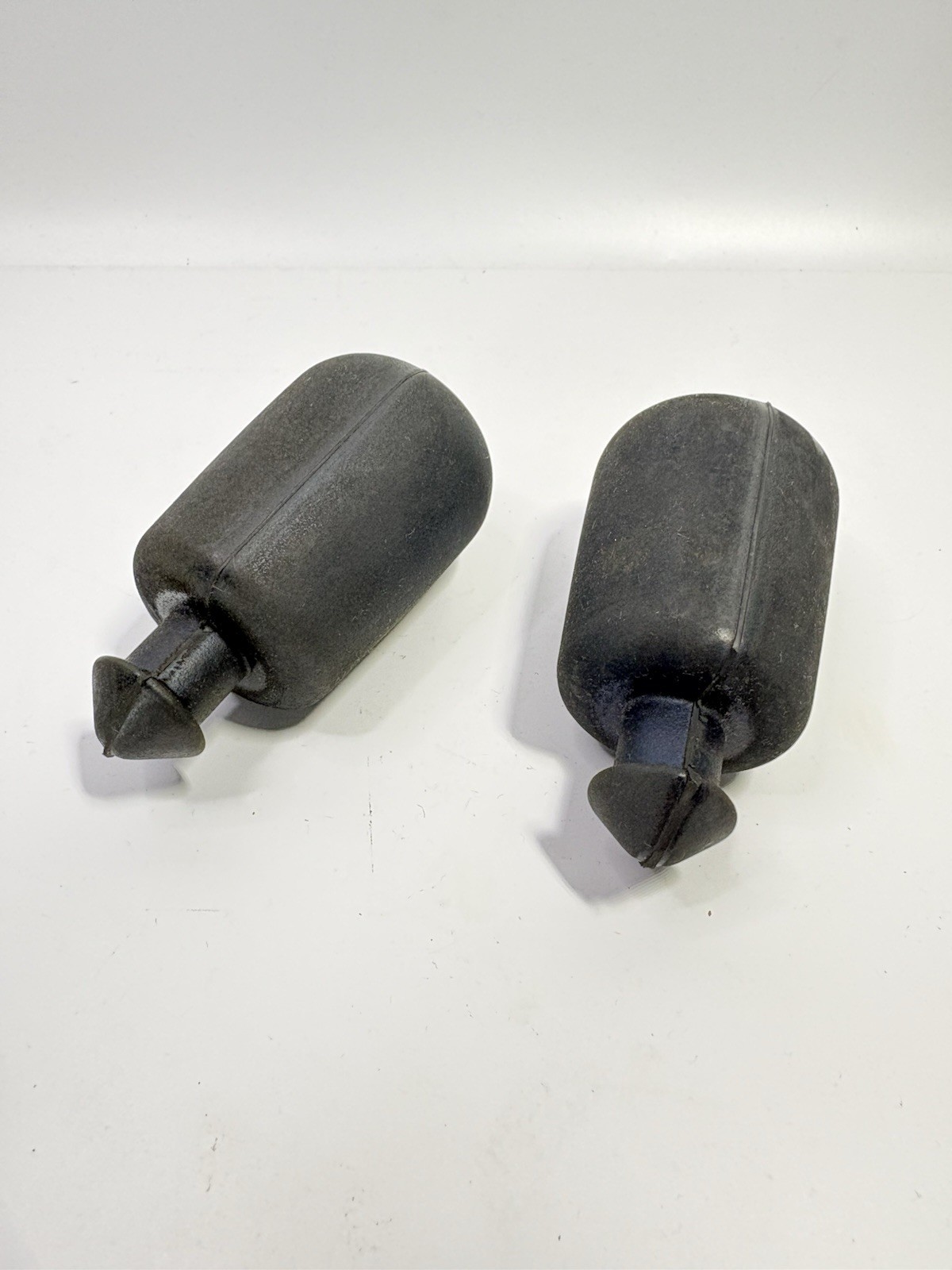 2-Front Axle Suspension Rubber Bump Stop Freightliner Navistar Western Star Etc.