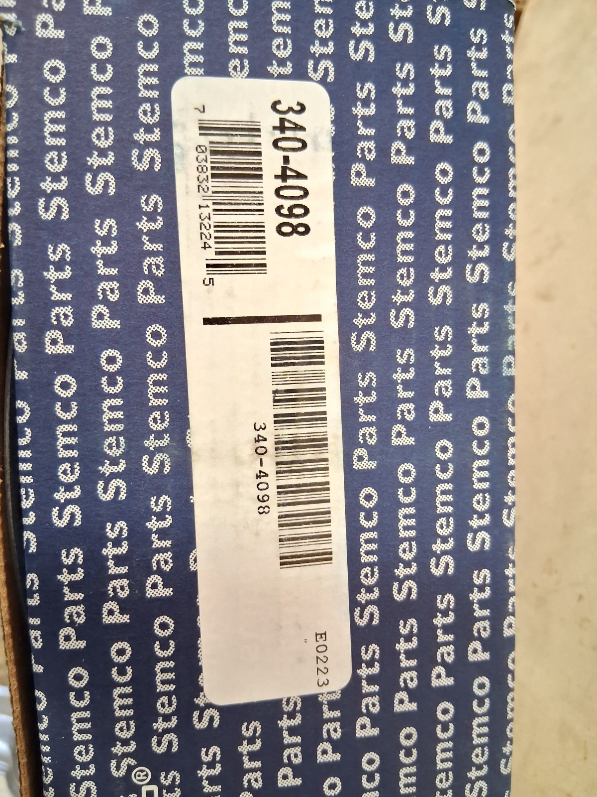 Stemco 4098, 340-4098 Aluminum 5-1/2” 6-Bolt Wheel Hub Cap