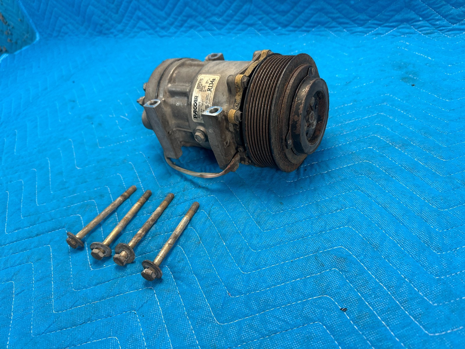 OEM Kenworth T680 Paccar MX-13 Engine AC Compressor 2020