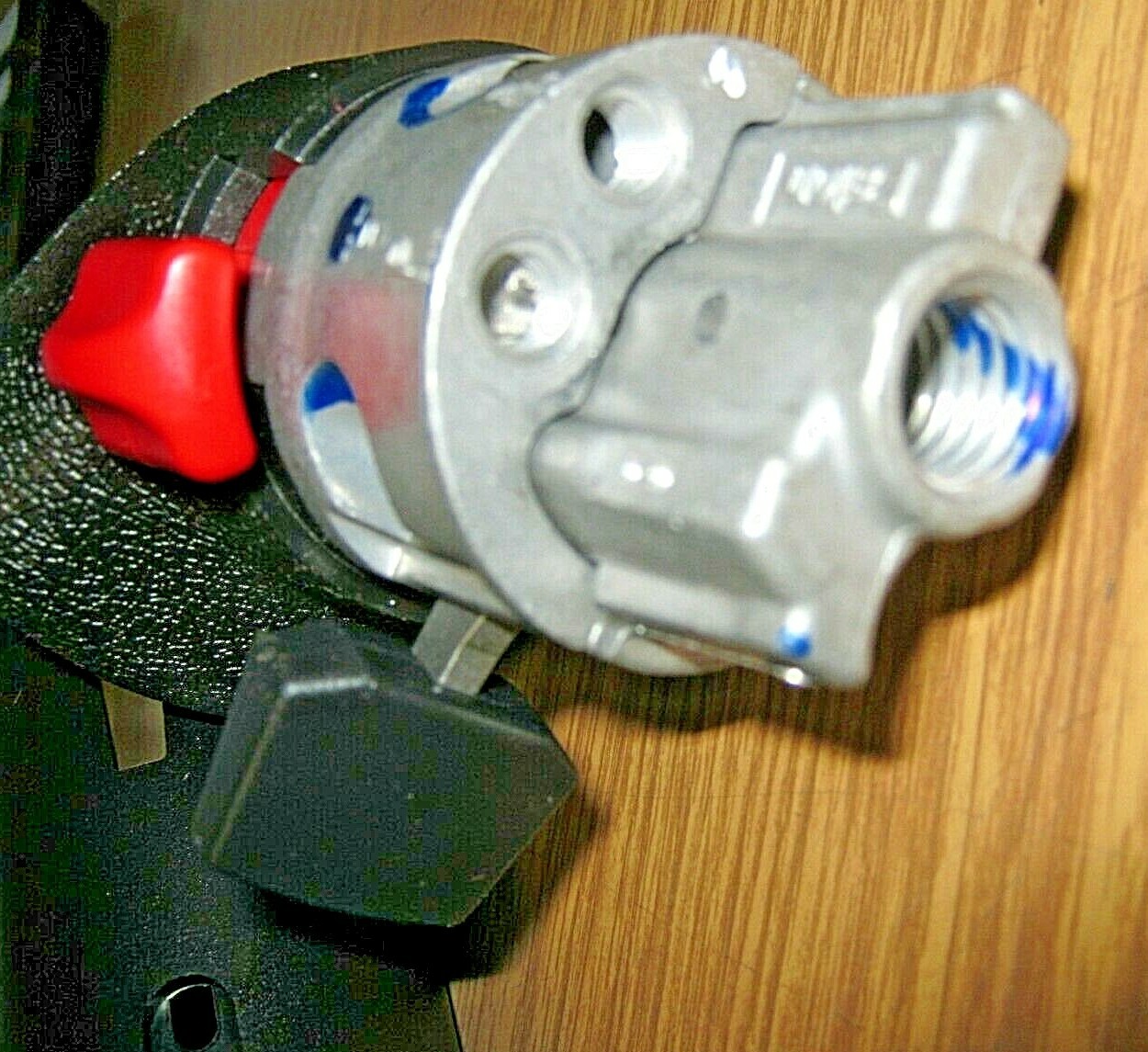 ~NEW GENUINE EATON FULLER TRANSMISSION 13 SPEED SHIFT KNOB MASTER VALVE ASSEMBLY