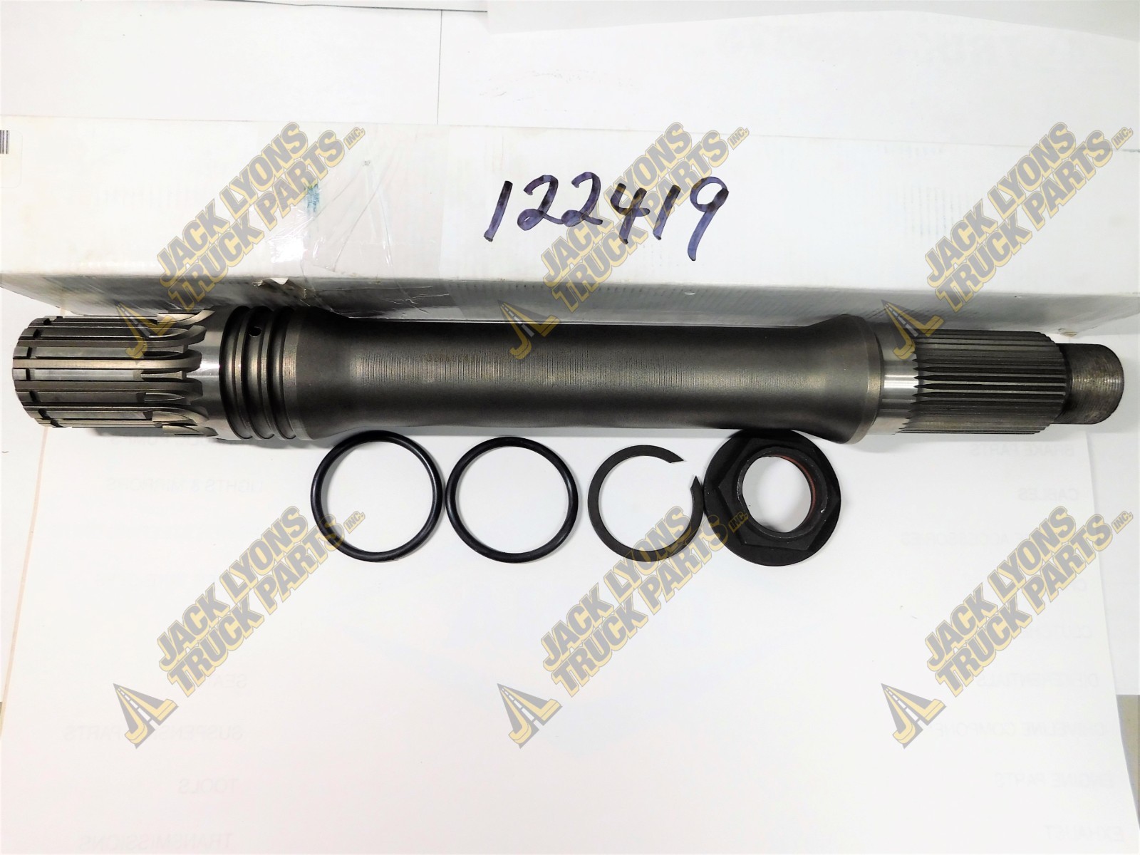 122419 New Eaton Dana Spicer OUTPUT SHAFT