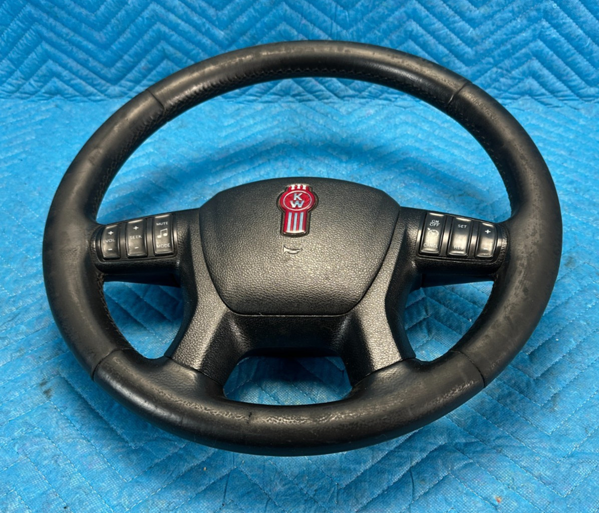 OEM Kenworth T680 Paccar Steering Wheel 2020
