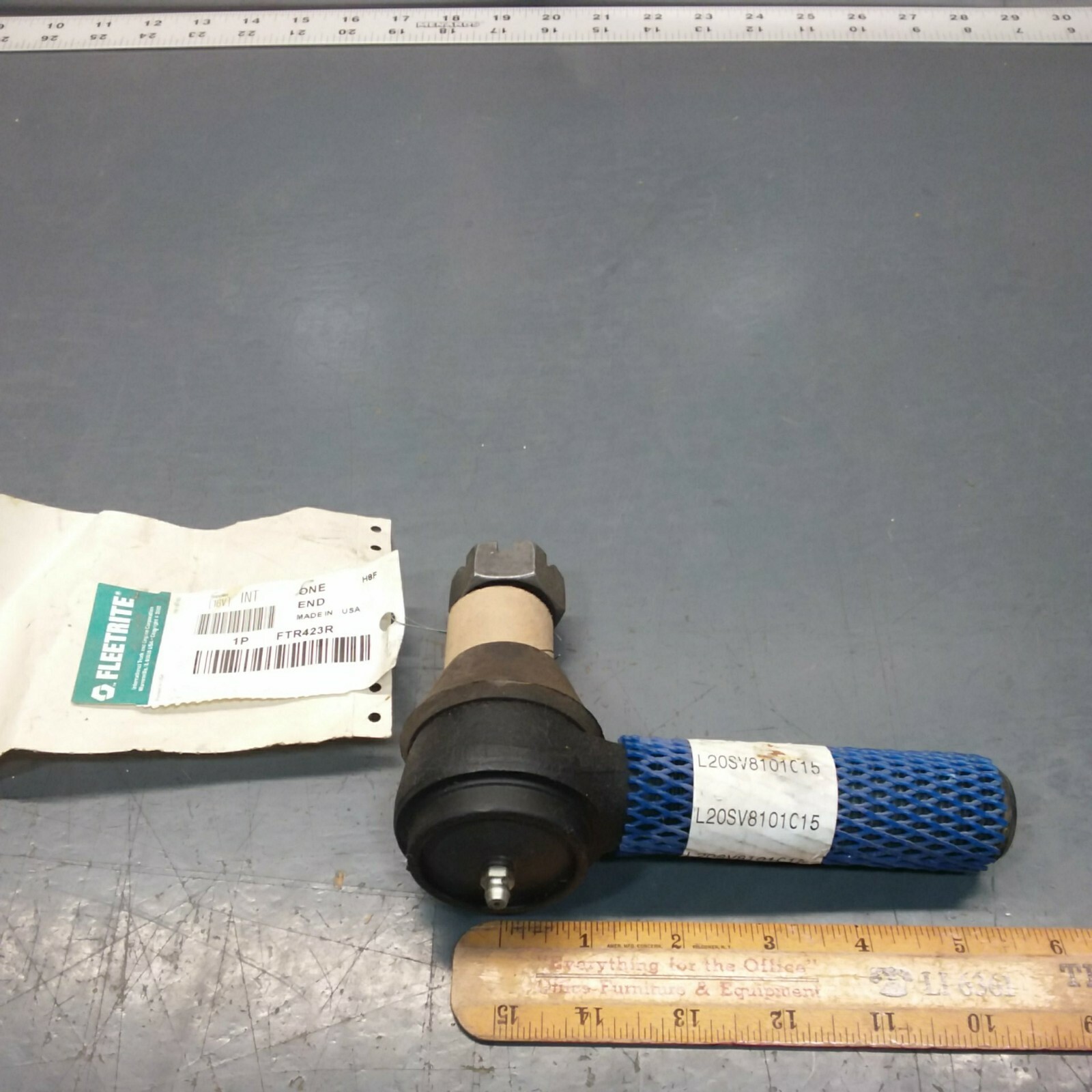 NOS Genuine International Fleetrite FTR423R Tie Rod End Asm, RH Thread, 1-1/8″